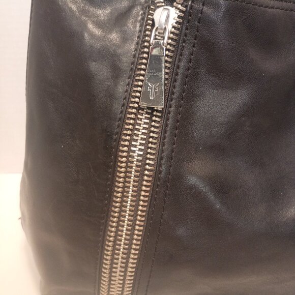 FRYE "Lena" Smooth Black Leather Tote Chunky SIlver ZIppers Detail, 3-Side Open - Picture 4 of 15